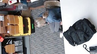 亚洲另类在线一区二区办公室骚妻做爱自拍